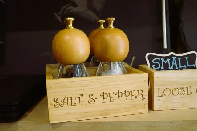 Wine and cheese gift set